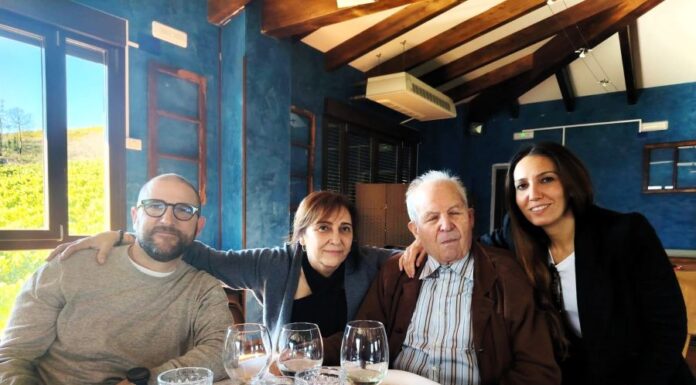 Ana Rosa Paradelo tuvo su fiesta de jubilación: toda una vida trabajando en Correos