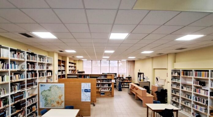 La Biblioteca municipal de O Barco, al servicio de la cultura desde 1957