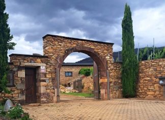 Bodegas Blare, eclipse