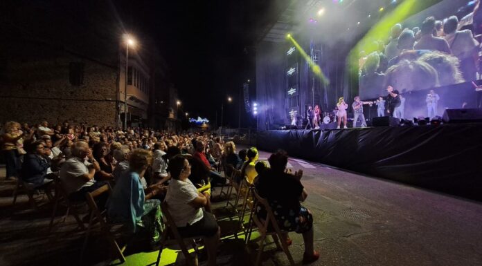 Gran ópera rock hoy en A Rúa con mucho amor