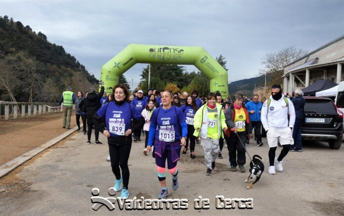 valdeorrasdecerca_Carrera de las Ciudades_cáncer de páncreas_Vilamartín_2022_11_27 (10)
