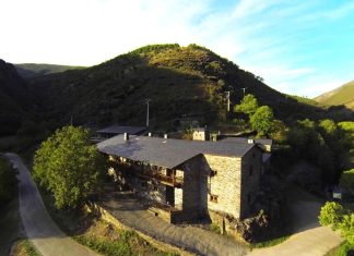 Ferrería de Rugando: la espectacular casa de turismo rural de las mejor valoradas en Galicia Ferrería de Rugando, casa de turismo rural
