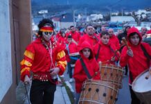 Los Folións anunciaron el Entroido en Petín