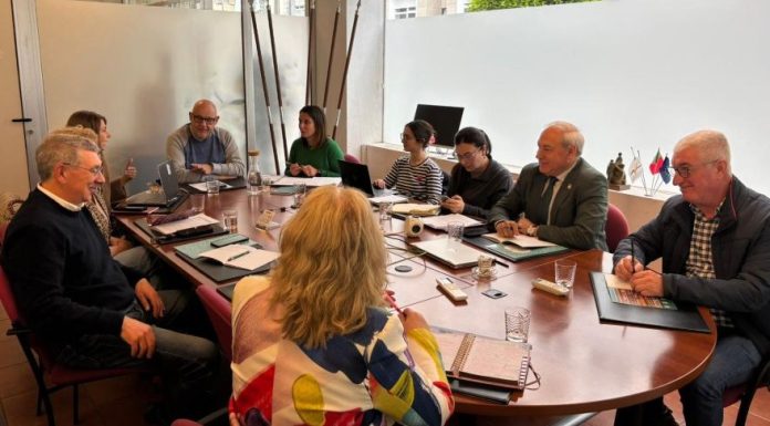 O Barco y Monforte coordinados por el Eixo Atlántico se unen en un proyecto para impulsar enoturismo, la lucha contra incendios y fijación de la población