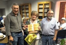 La ruesa Emma Fernández fue homenajeada en el «Encontro de Poetas»