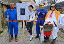 El Folión As Tablillas Valdín-Porto debutó en el Encontro de Folións de Petín