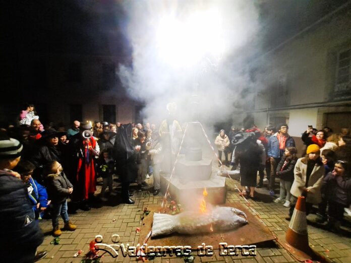 valdeorrasdecerca_Enterro da Sardiña_Entroido_A Rúa_2023_02_15 (7)