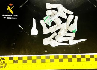 El Equipo Roca de la Guardia Civil de A Rúa detiene a un vecino de O Barco por tráfico de drogas detenido en O Barco por tráfico de drogas, Equipo Roca de la Guardia Civil de A Rúa