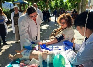 La Feria de FP del IES Lauro Olmo mostró las oportunidades y ventajas de sus ciclos Feria de FP del IES Lauro Olmo