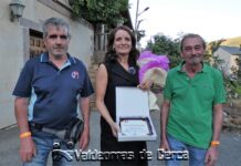 «¡Viva Vilamartín y la Ruta das Covas»: El pregón de Sara Fernández y el homenaje a los «coveiros»