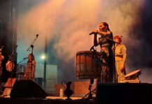 Fillas de Cassandra coronó la noche del día grande de O Cristo en O Barco