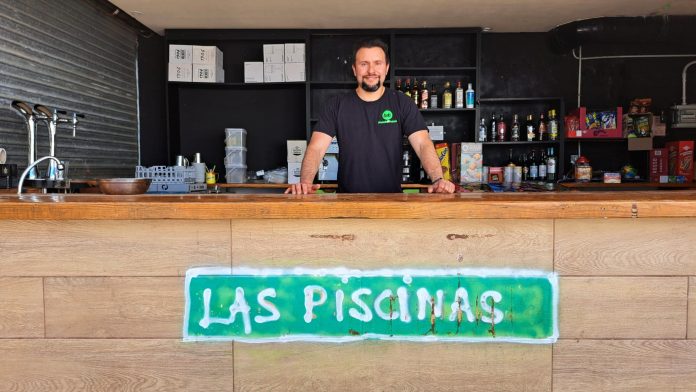 valdeorrasdecerca_Freddy Ramírez_ bar las piscinas_O Barco_2026_06_20 (3) Bar Las Piscinas de O Barco