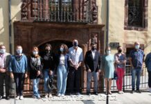 Minuto de silencio en O Barco contra la violencia machista
