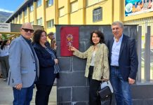 El IES Lauro Olmo de O Barco festejó su 50 aniversario: Una gran familia 50 aniversario del IES Lauro Olmo