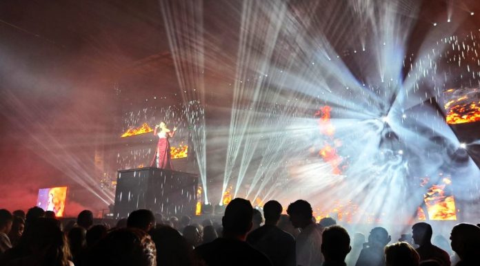 Grandes Festas de Verán en A Rúa con La Misión, New York, Kubo, Arizona y Claxxon