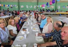 Solidaridad en la comida de Manos Unidas en Rubiá