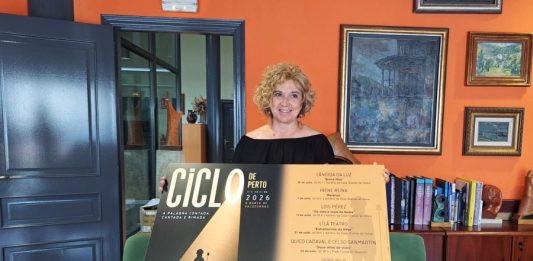 Margarida Pizcueta, verán cultural no Barco