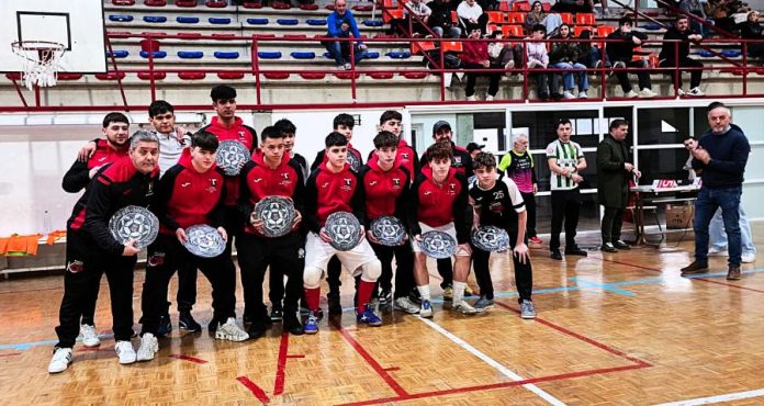 valdeorrasdecerca_Pizarras Tres Cuñados_Juveniles_campeón de la liga_2026_02_22 (1)