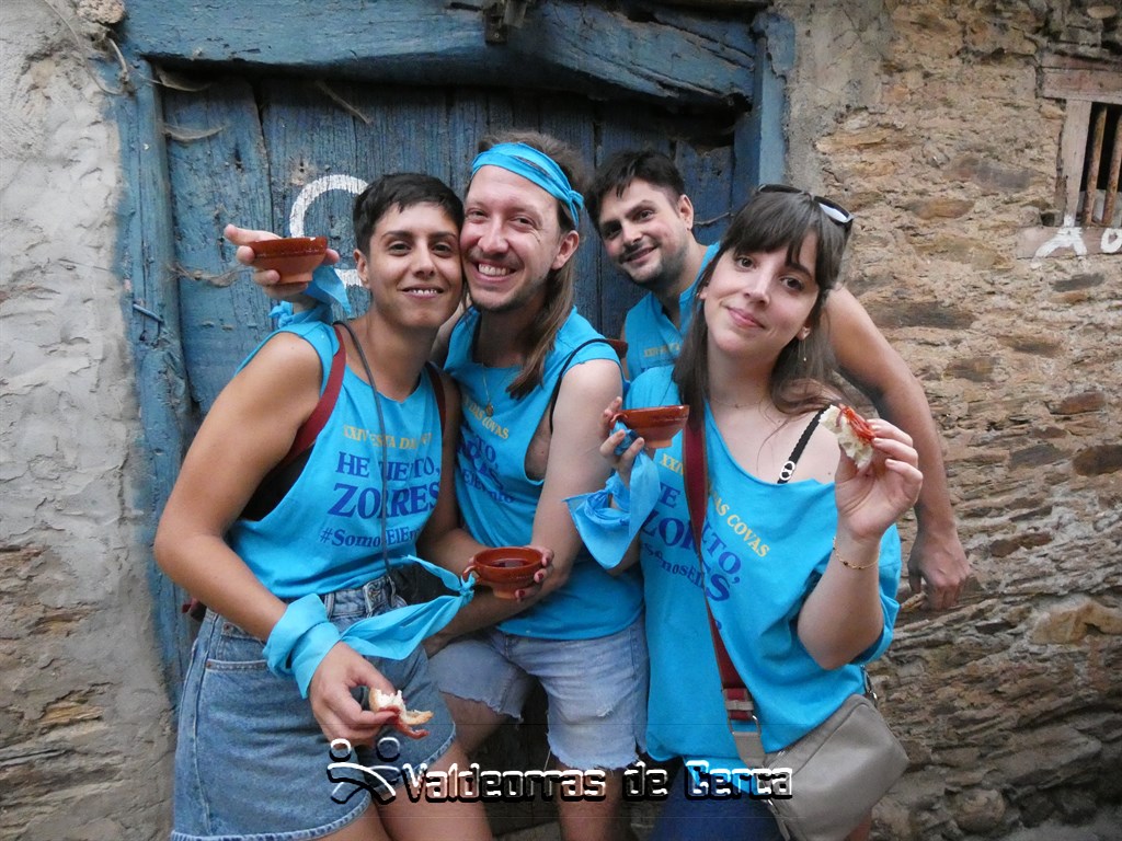 Por las “entrañas” de la Ruta das Covas en Vilamartín: la chispa de una gran fiesta singular