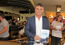 Santiago Palmeiro relata las claves de «Tierra sin Aire», el libro que rescata una gran historia, fuente de orgullo en América, España y Valdeorras