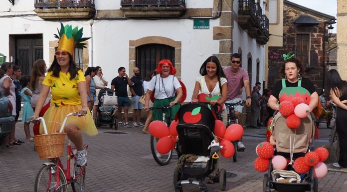 La Volta Ecolóxica: Así fue el gran desfile en bicicleta con disfraces