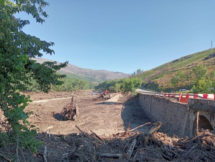 valdeorrasdecerca_arrastres_obras_Regueiro da Caneda_tormentas_Viana_2026_07_05 (1)