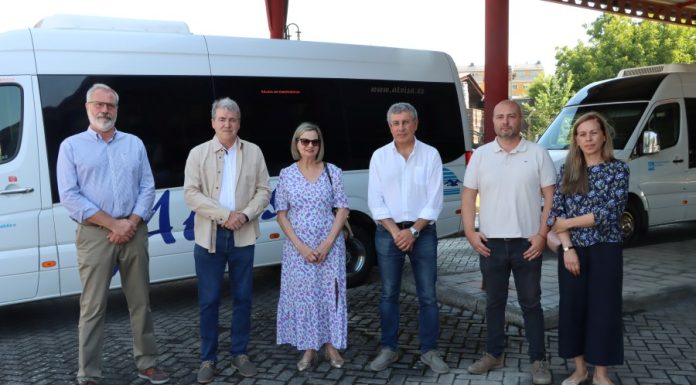La Xunta refuerza los servicios de autobús entre la estación A Gudiña-Porta de Galicia con Valdeorras, Viana y Verín autobuses conectados con la Estación A Gudiña-Porta de Galicia