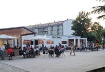 El Bar de Las Piscinas festeja el 25 de julio con una gran paella y música en vivo Bar de Las Piscinas