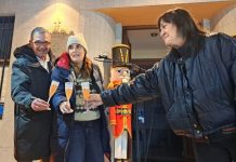 Brindis colectivo en A Rúa por el año nuevo 2026