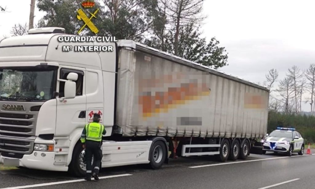 Detenido un camionero de A Rúa que se dio a la fuga tras atropellar a ...