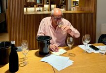 La D.O. Valdeorras, en una cata dirigida por Pedro Ballesteros