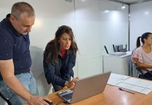 La conselleira de Vivenda explicó en Valdeorras las ayudas de la Xunta a los afectados por los incendios