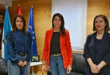 La conselleira de Vivenda aborda con la alcaldesa de Larouco nuevos proyectos en el municipio conselleira de Vivenda, alcaldesa de Larouco
