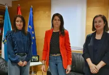 La conselleira de Vivenda aborda con la alcaldesa de Larouco nuevos proyectos en el municipio conselleira de Vivenda, alcaldesa de Larouco