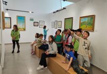 Convivencia de escolares no Bolo arredor de Yosso e Florencio: Descubrindo a arte na paisaxe