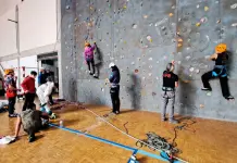 Una jornada didáctica de escalada en O Barco