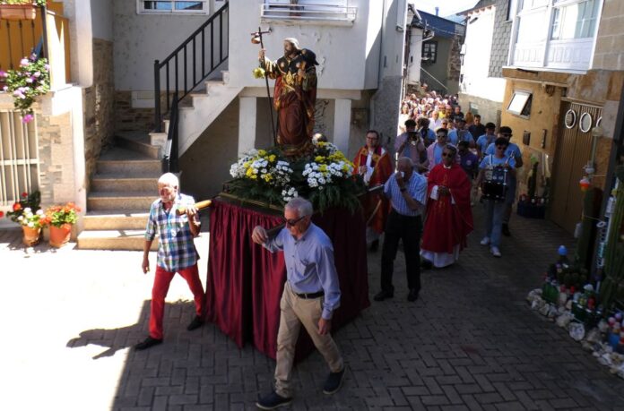 valdeorrasdecerca_fiestas de Santiago_procesión_Petín_2025_07_25 (7)
