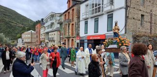 fiestas de Sobradelo, procesión de La Encarnación