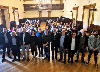 Homenaxe a Chesi, Liceo