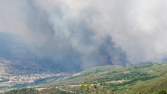 valdeorrasdecerca_incendio_Alixo_O Barco_2022_07_17