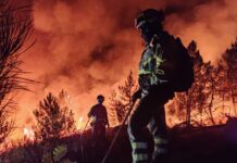 Incendio forestal en Rubiá: dura noche contra las llamas