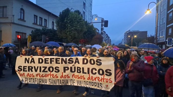 valdeorrasdecerca_manifestación por la sanidad_O Barco_2025_11_22 (8)