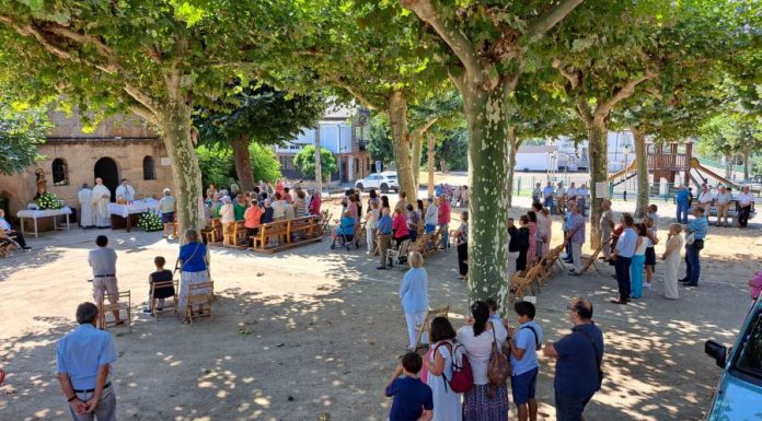 Una misa marcó la cuenta atrás de las fiestas de San Roque en A Rúa