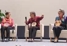 Homenaje a cuatro mujeres que dieron vida al comercio en A Rúa: I Gala Corona González