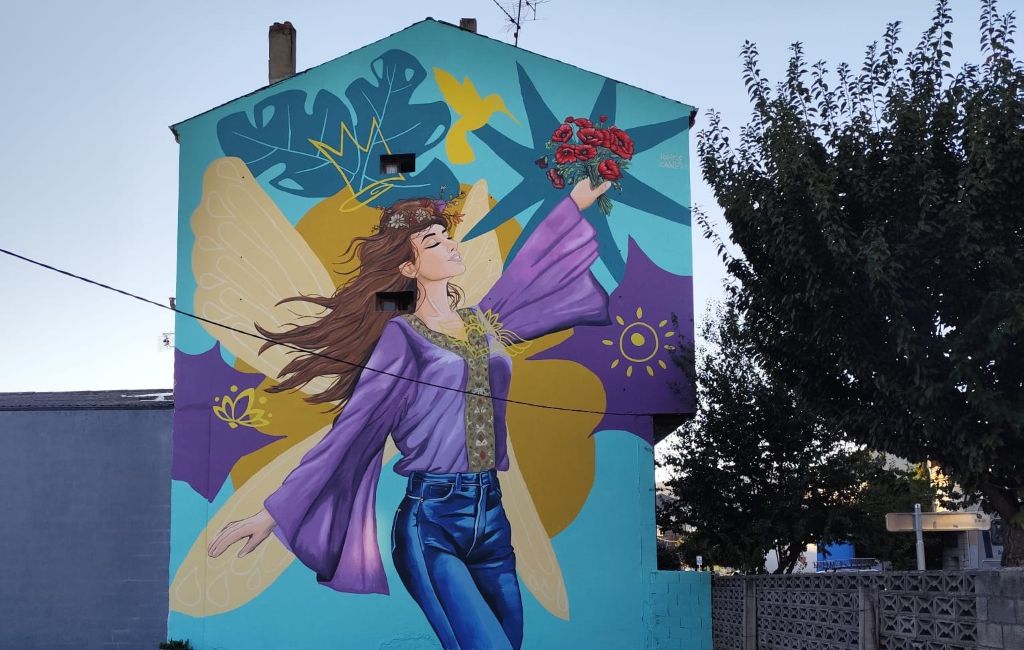 Así es el nuevo mural por la igualdad en A Rúa