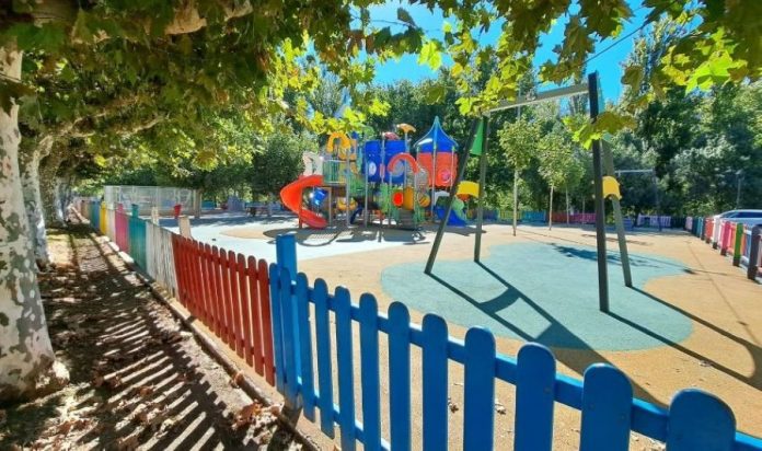 valdeorrasdecerca_parque infantil_ O Barco_2026_09_25