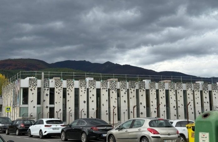 valdeorrasdecerca_piscina climatizada_O Barco_2025_11_05