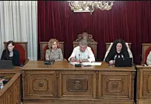 El pleno de O Barco acuerda solicitar a Sanidade una ambulancia de soporte vital avanzada