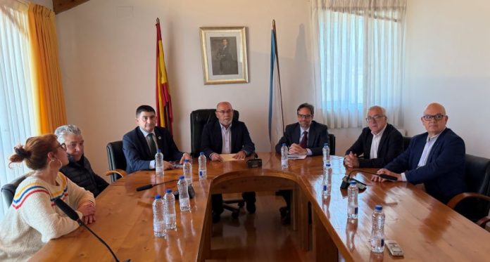 valdeorrasdecerca_presidente de Renfe_Lugo_Pedo Blanco_2026_03_23