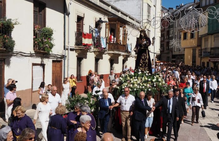 valdeorrasdecerca_procesión de O Cristo_fiestas de O Cristo_O Barco_2026_09_14 (17)